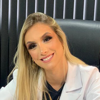 Dra. Lara Meneghelli