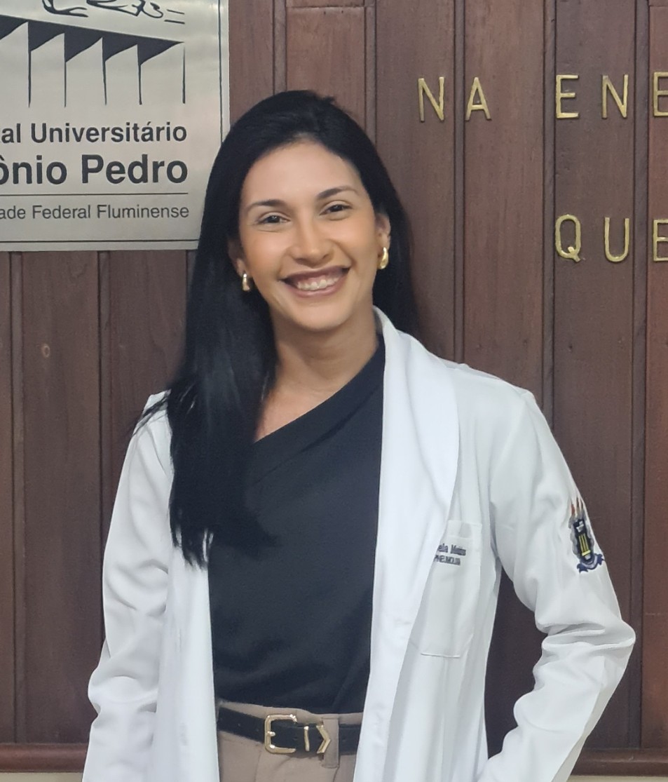 Dra. Isabela Medeiros